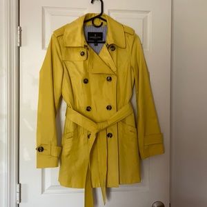 London fog yellow lined trench!